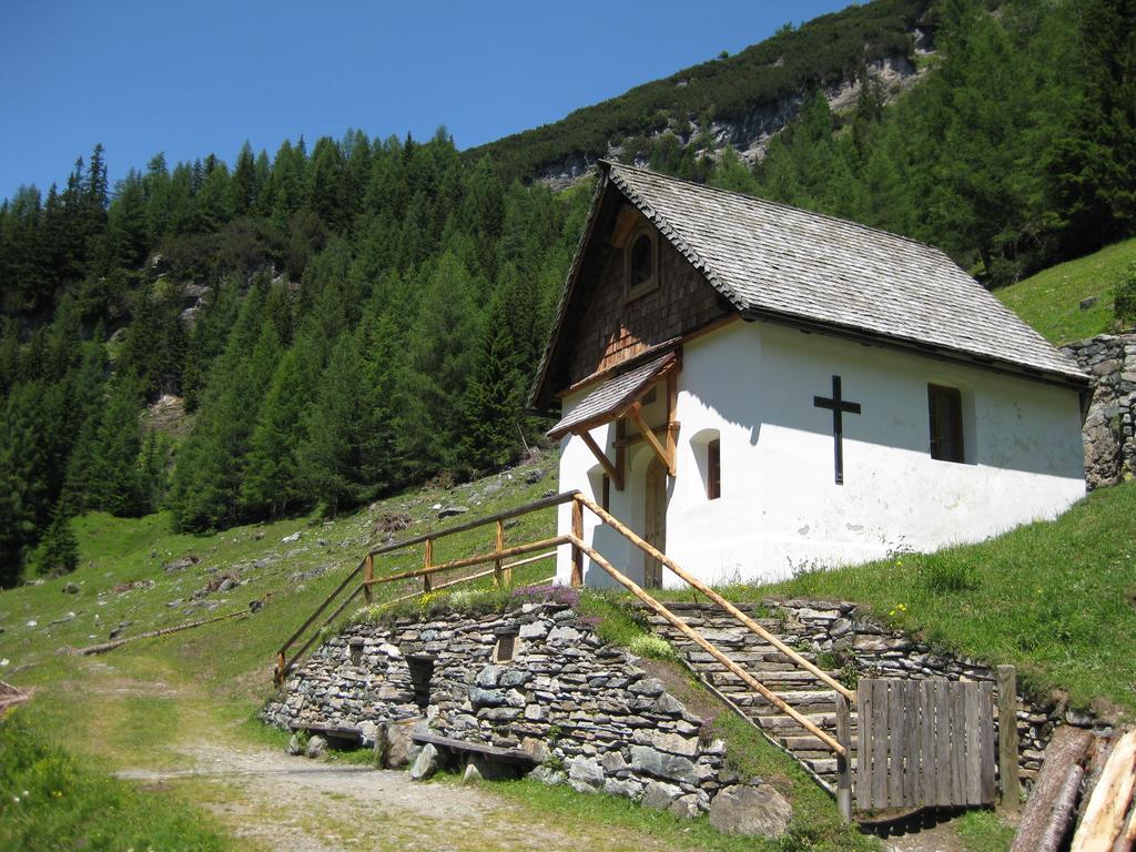 Almhuette Adlerhorst Villa Heiligenblut Exteriör bild